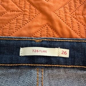Levi 726 flair jeans